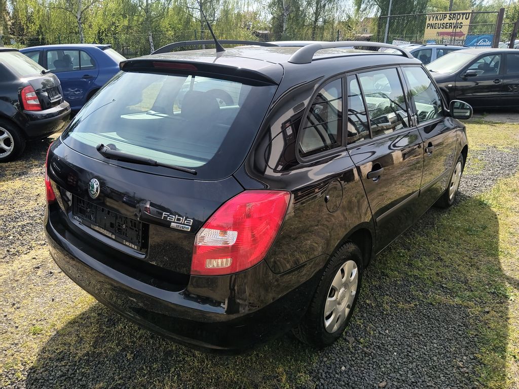 skoda-fabia-1-4-16v-cool - 4