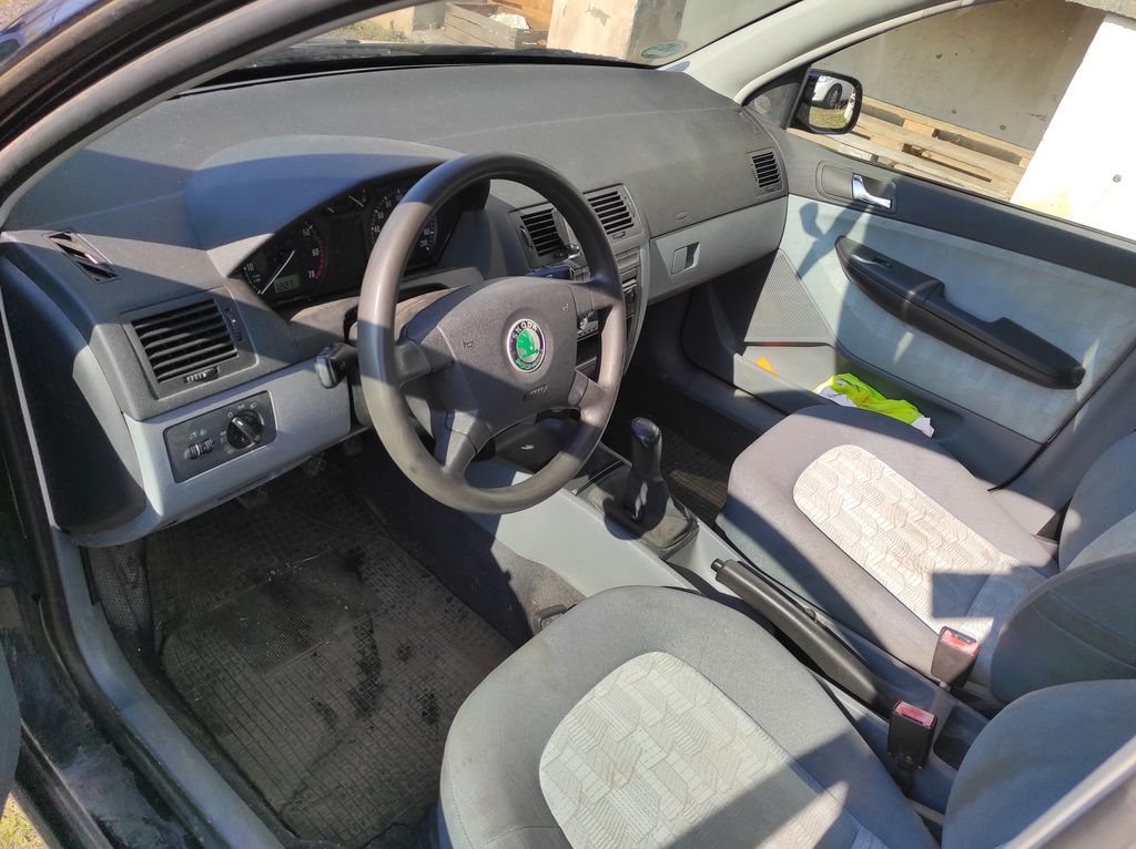 skoda-fabia-1-4-mpi-comfort - 9
