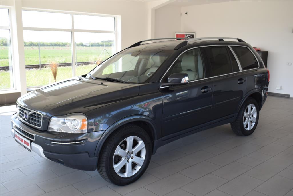 Volvo XC90 2,4 D5, AWD,7-míst,SUMMUM,