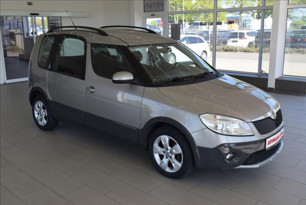 skoda-roomster-1-2-tsi-1-maj-scout-digiklima - 2