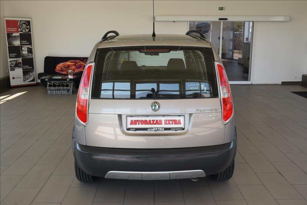 skoda-roomster-1-2-tsi-1-maj-scout-digiklima - 6