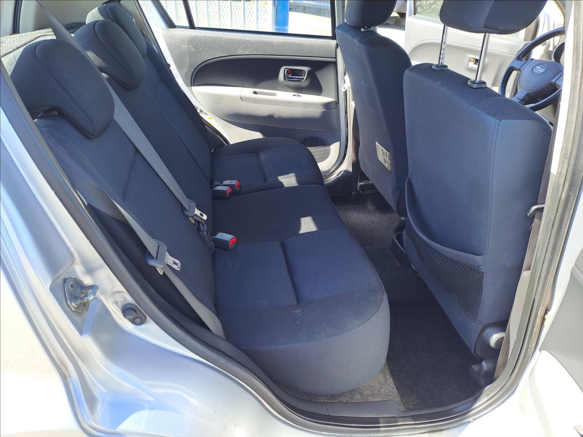 subaru-justy-1-0-i-klima - 6