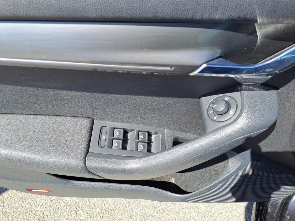 skoda-octavia-2-0-tdi-dsg - 9