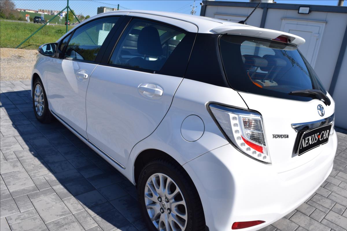 toyota-yaris-1-0-vvt-i-51kw-kamera-navi-alu - 6
