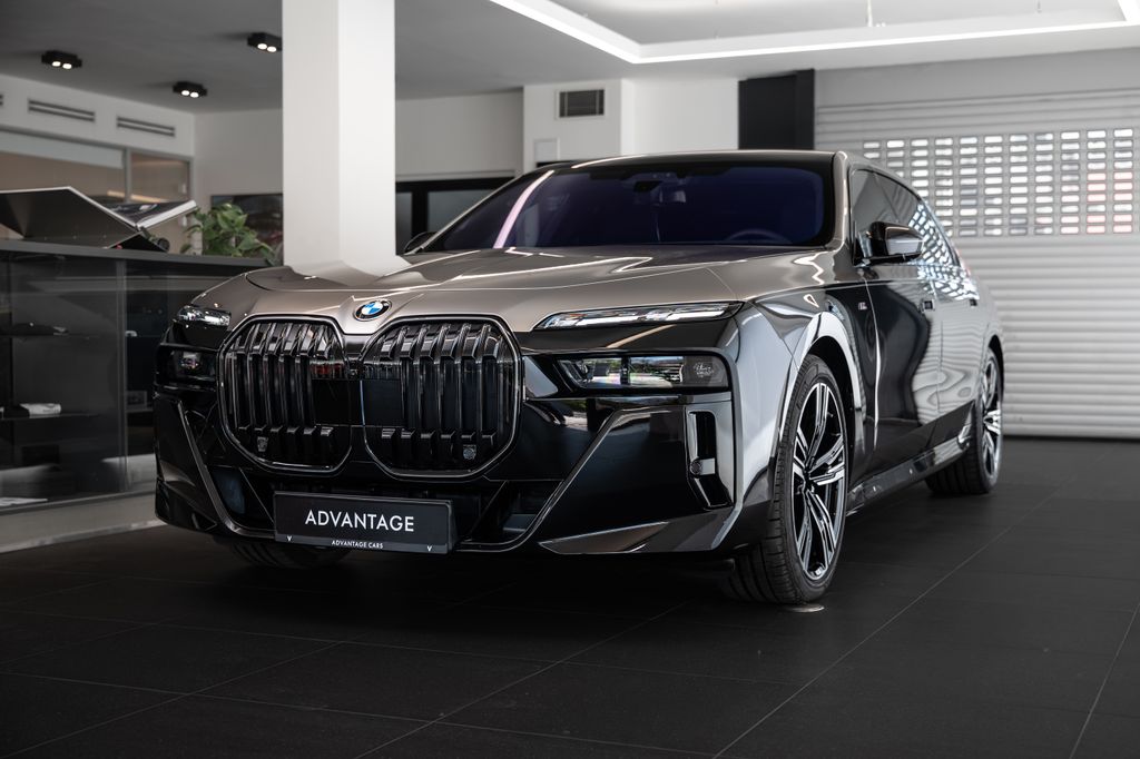 BMW Řada 7 d xDrive / M sport Pro/B&O/360