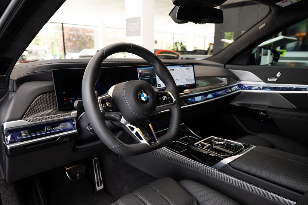bmw-rada-7-d-xdrive-m-sport-pro-b-o-360 - 4