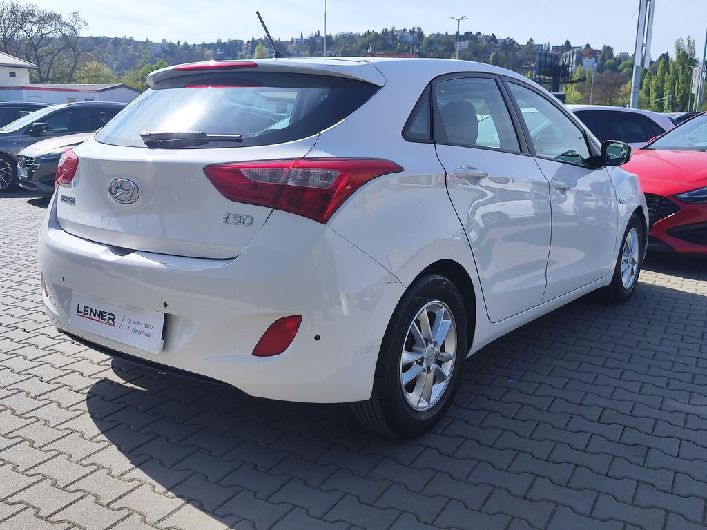 hyundai-i30-1-4i-73kw - 4