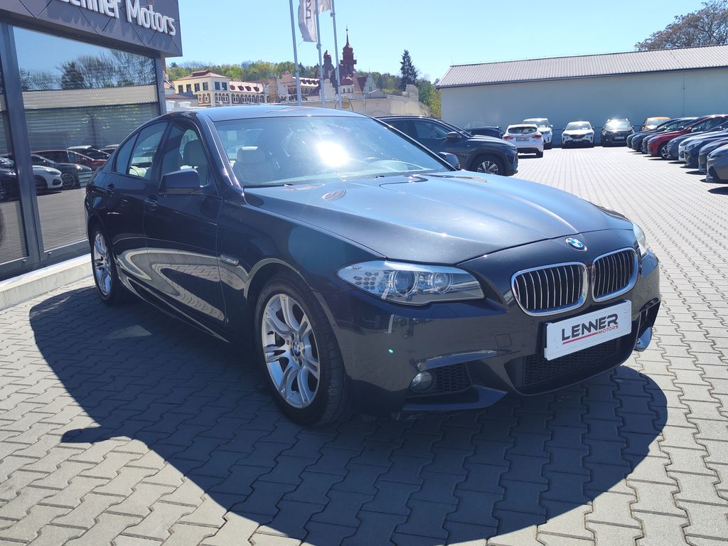 bmw-rada-5-530d-xdrive-m-paket-cr-1-maj - 2