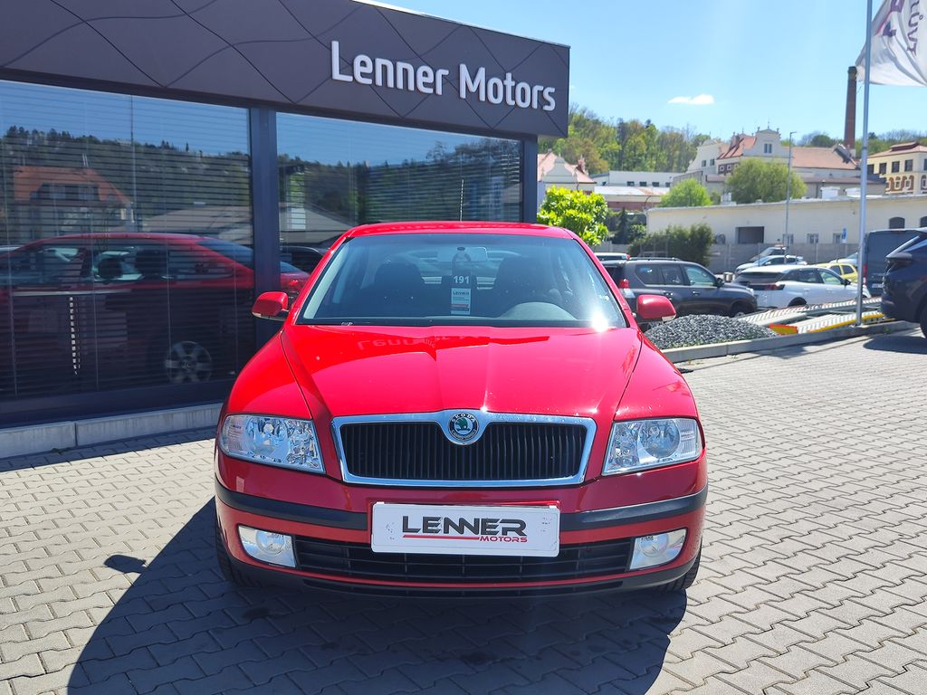 skoda-octavia-1-6i-75kw-elegance - 1