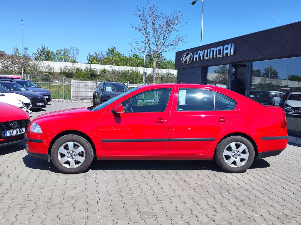 skoda-octavia-1-6i-75kw-elegance - 7
