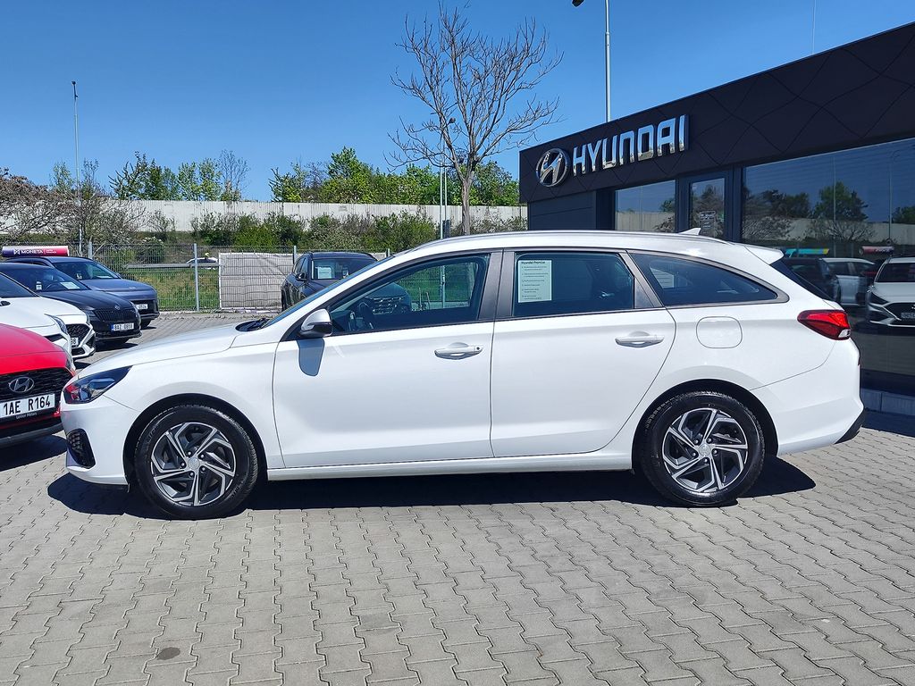 hyundai-i30-1-6-crdi-85kw-komfort - 7