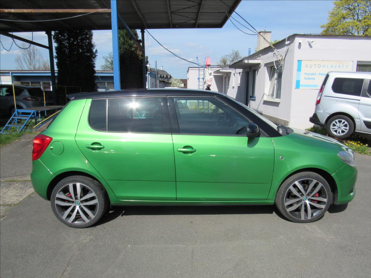 skoda-fabia-1-4-tsi-132kw-rs-dsg - 7