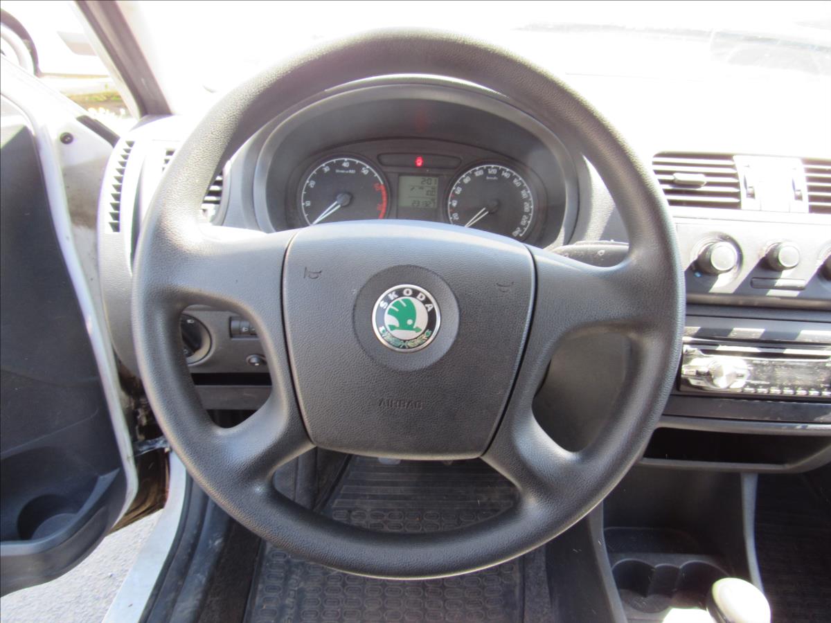 skoda-praktik-1-2-i-51kw-jde-na-dva-valce - 9