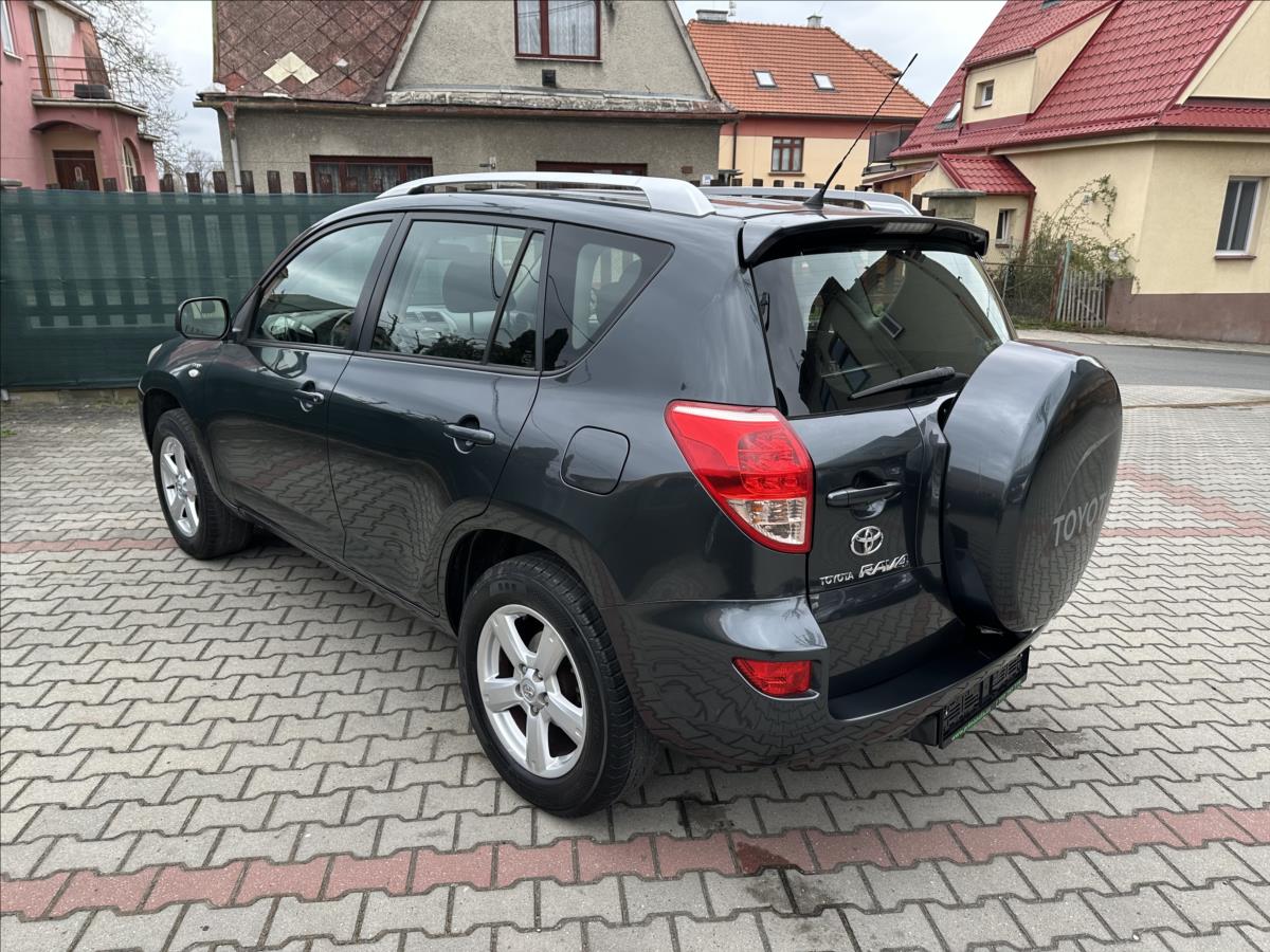 toyota-rav4-2-2-d-4d-bez-koroze-po-servise - 6