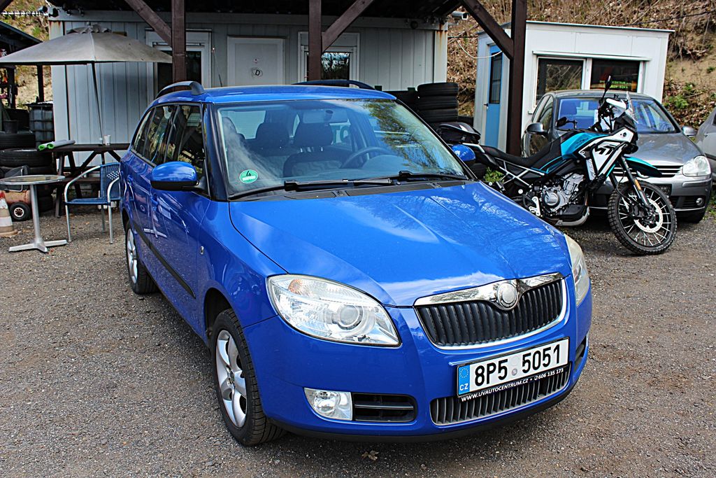 skoda-fabia-ii-kombi-1-4-16v-klima - 2