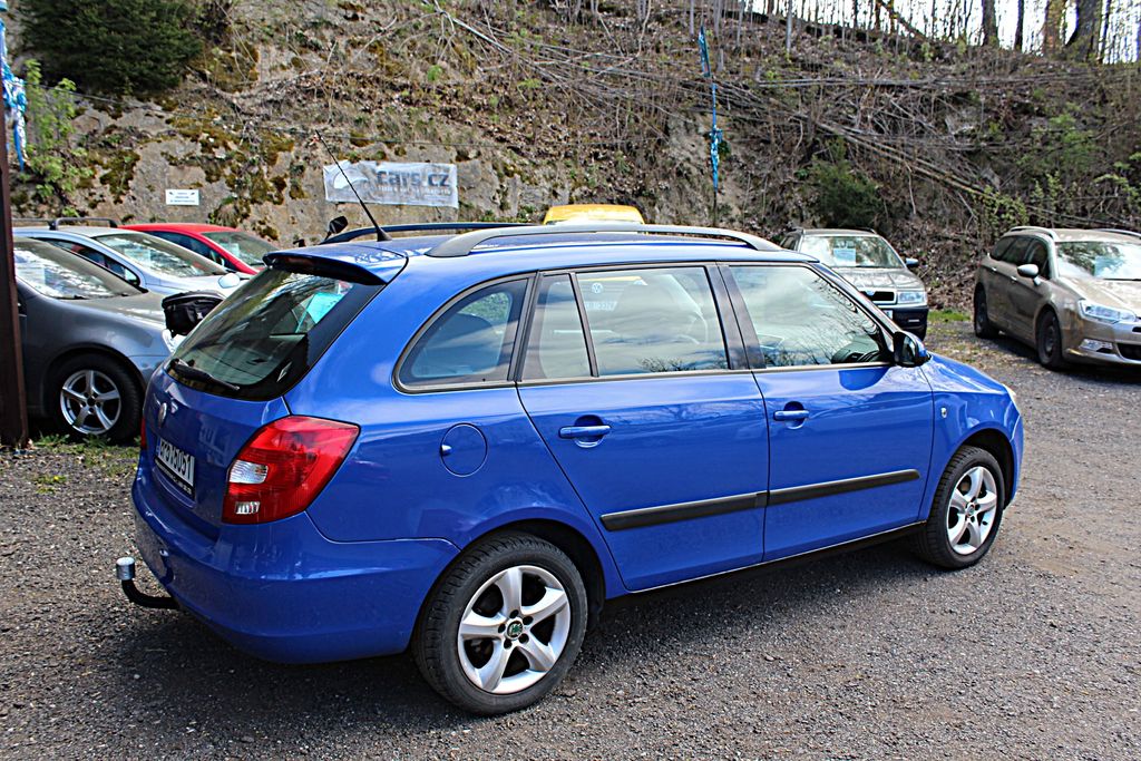 skoda-fabia-ii-kombi-1-4-16v-klima - 4