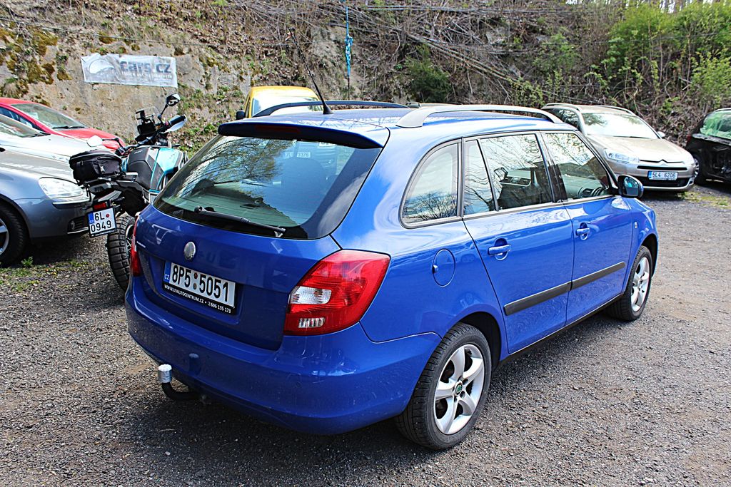 skoda-fabia-ii-kombi-1-4-16v-klima - 5