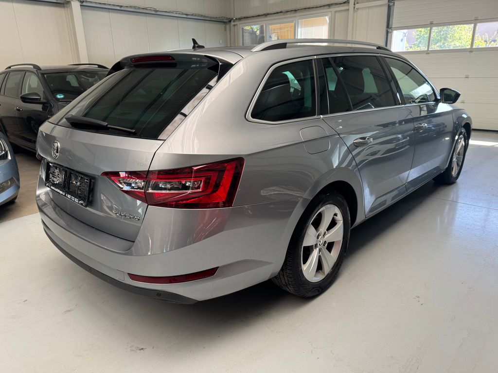 skoda-superb-combi-2-0-tdi-style - 5