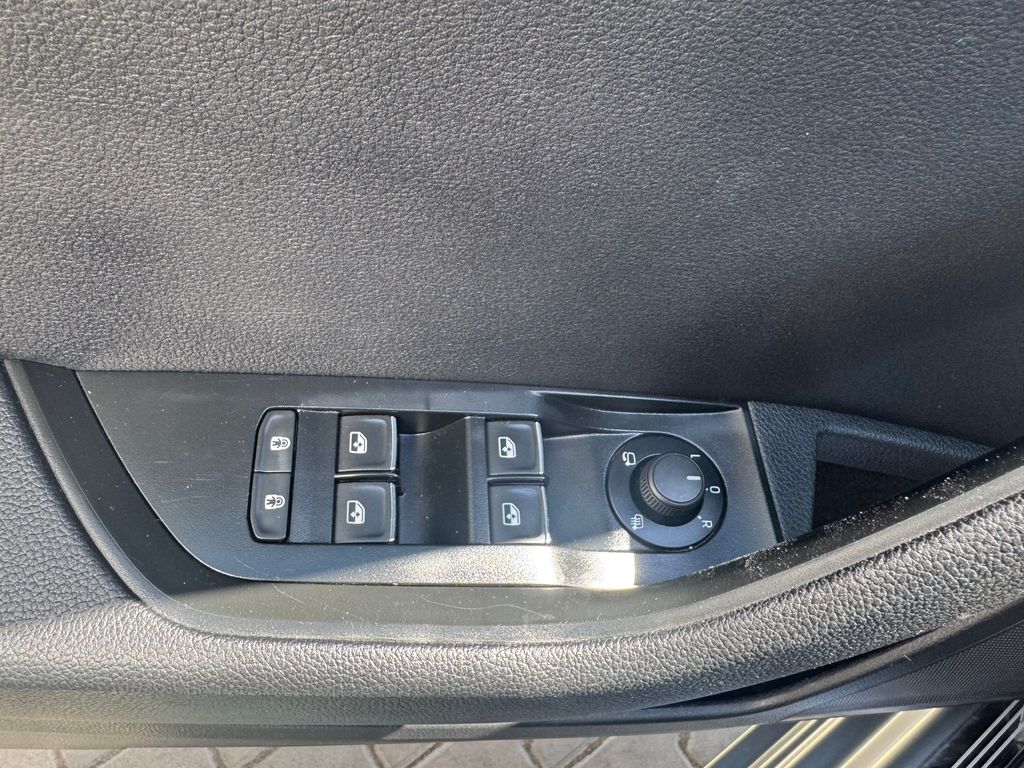 skoda-superb-combi-2-0-tdi-style - 6