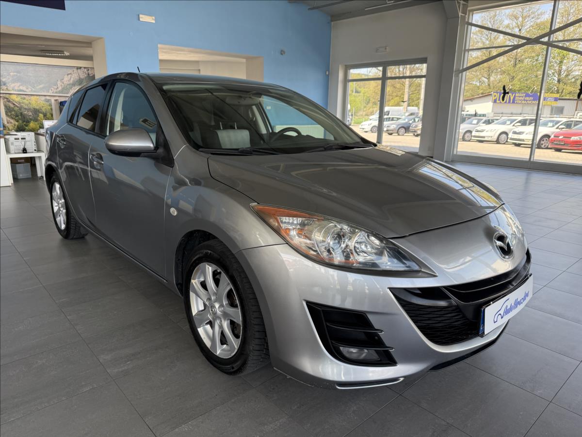 Mazda 3 2,0   111kW,SERVISNÍ KNÍŽKA