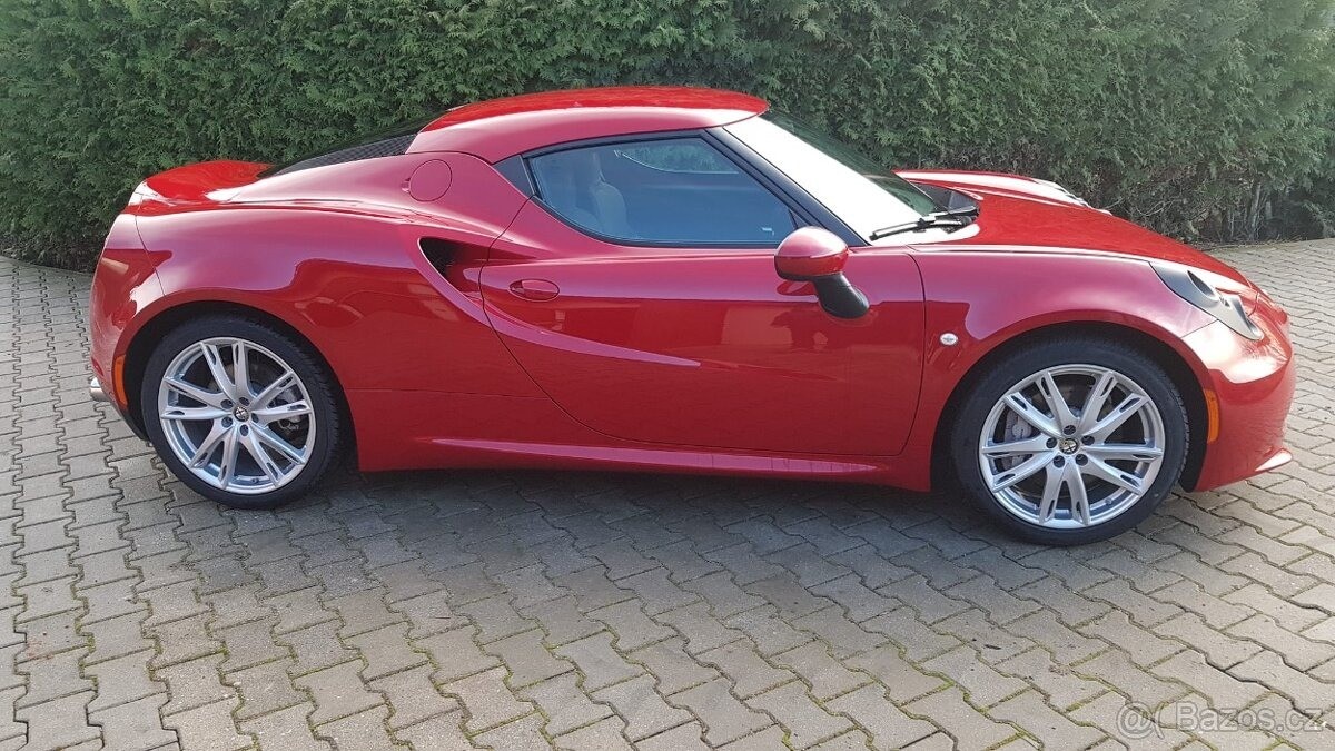 alfa-romeo-4c - 1