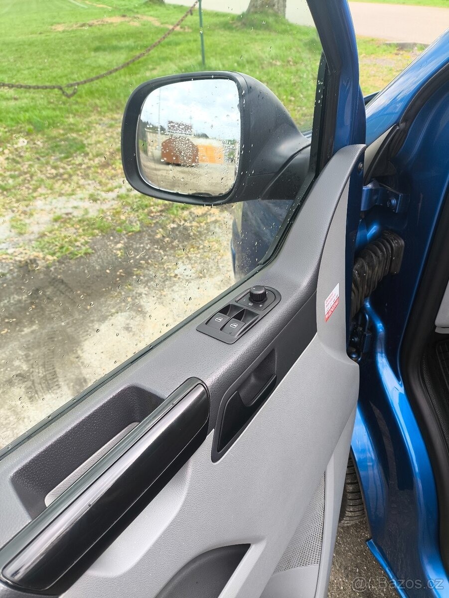 volkswagen-transporter-2-0-tdi-132kw-r-v-2011-dph - 5