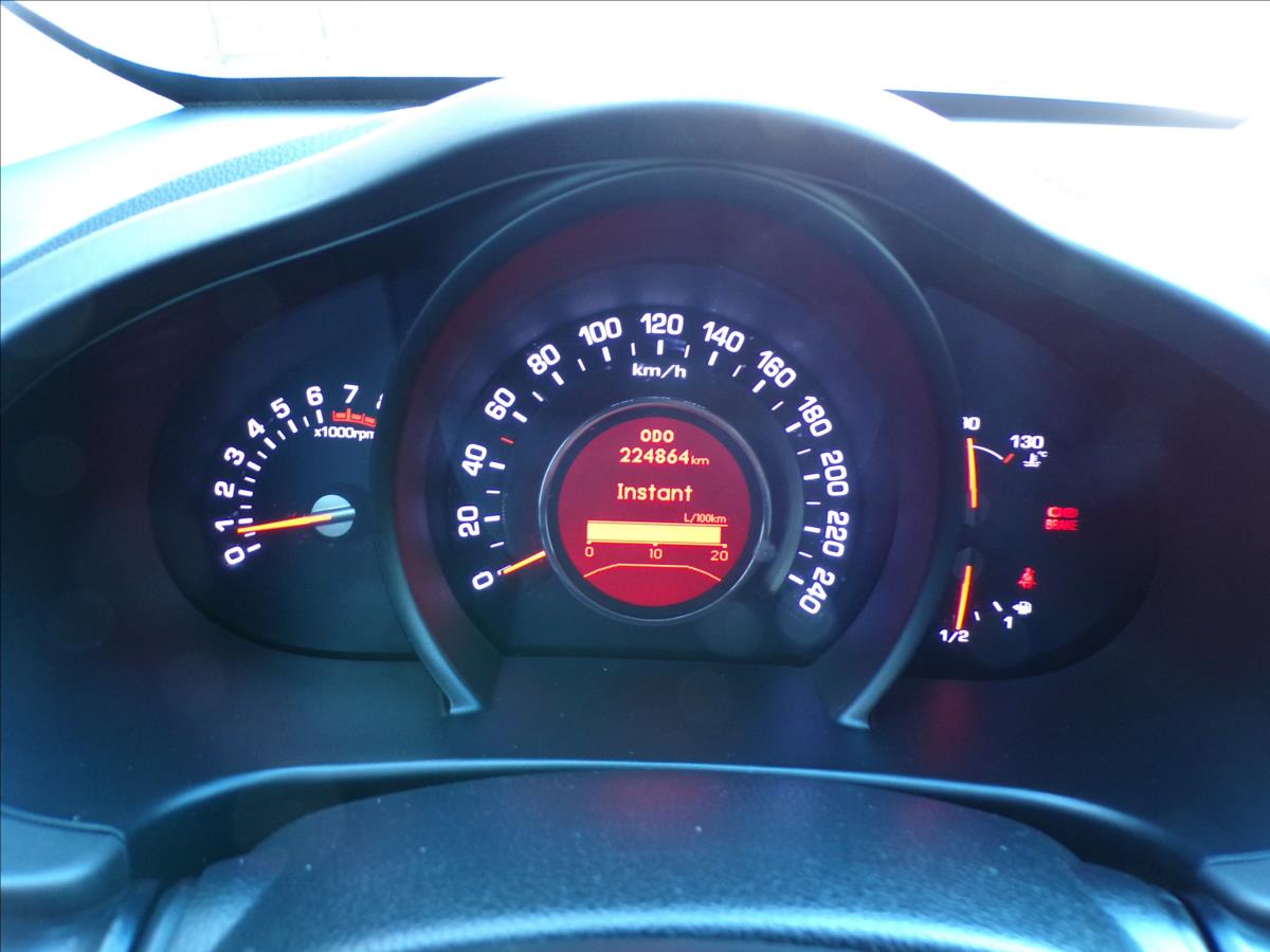 kia-sportage-2-0-16v-4x4 - 7