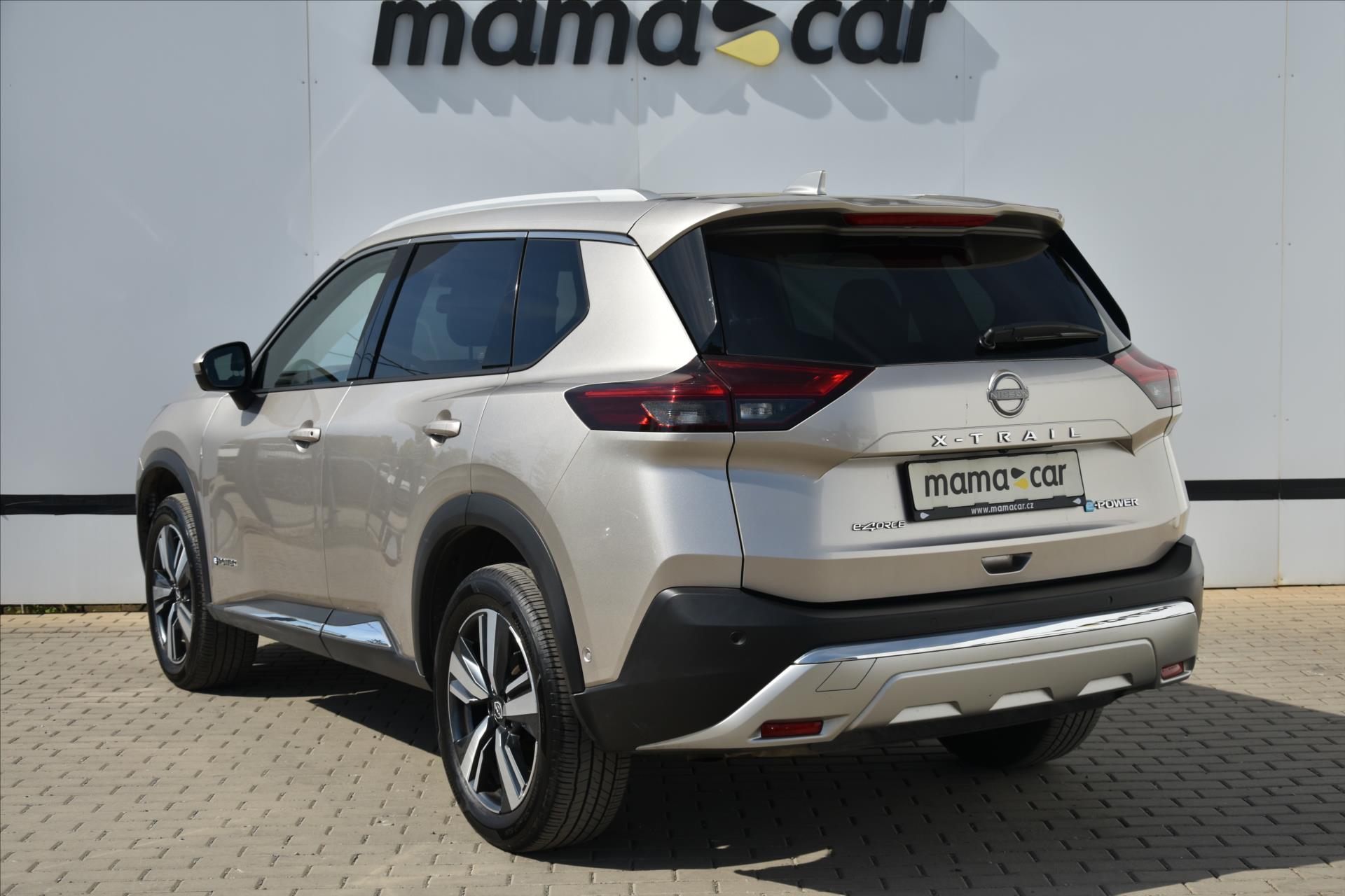 nissan-x-trail-1-5e-power-4wd-tekna-1-maj-cr - 4