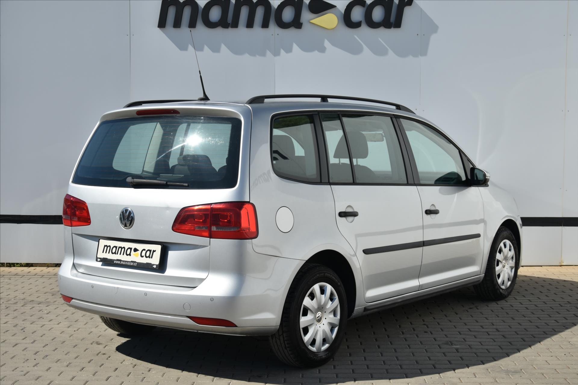 volkswagen-touran-1-6tdi-77kw-klima-servis-kniha - 1