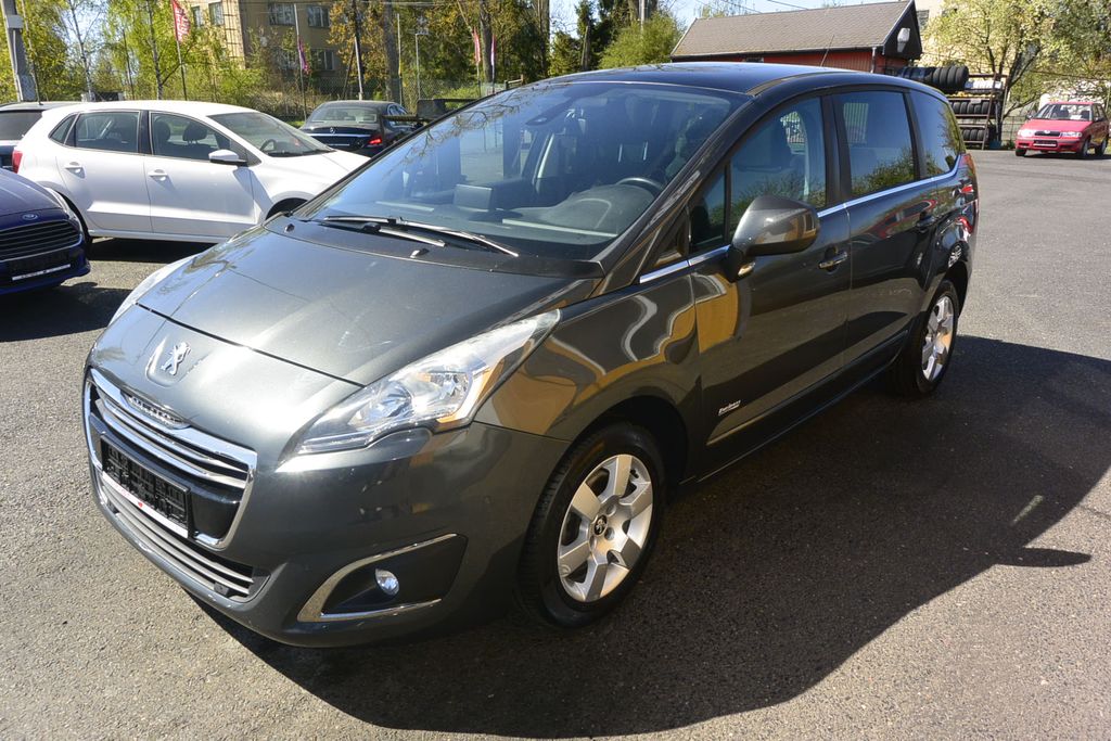 Peugeot 5008 1.6HDi 7míst * PANORAMA