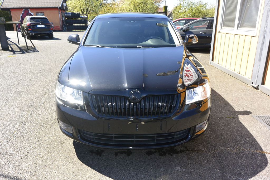skoda-superb-2-0tdi-elegance-dsg-125kw - 1