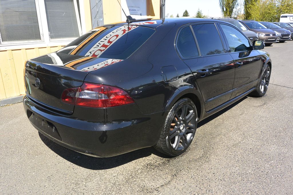 skoda-superb-2-0tdi-elegance-dsg-125kw - 4