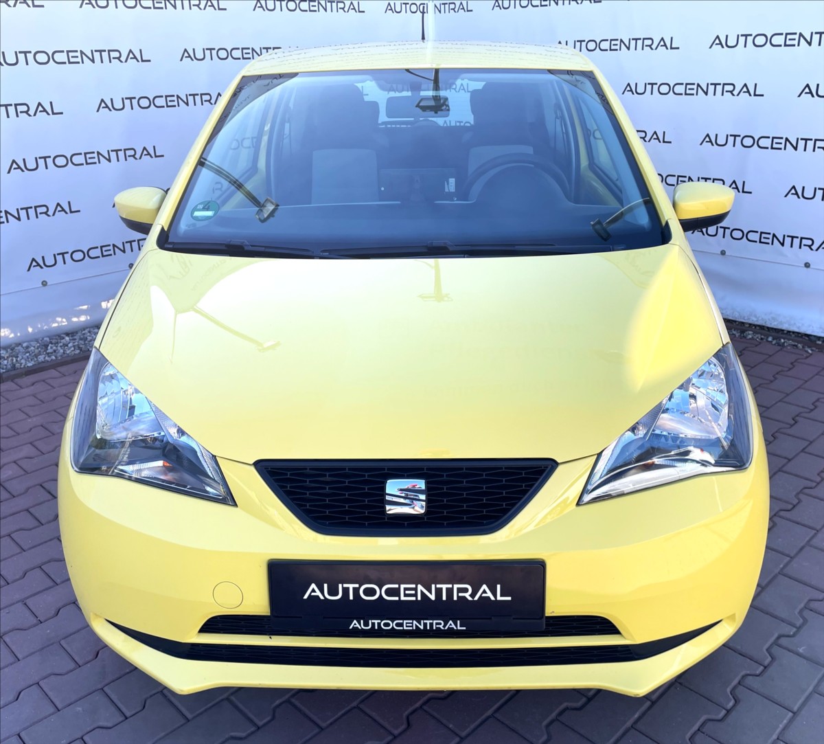seat-mii-1-0-mpi-44kw-applecar-android-auto-po-servisu - 1