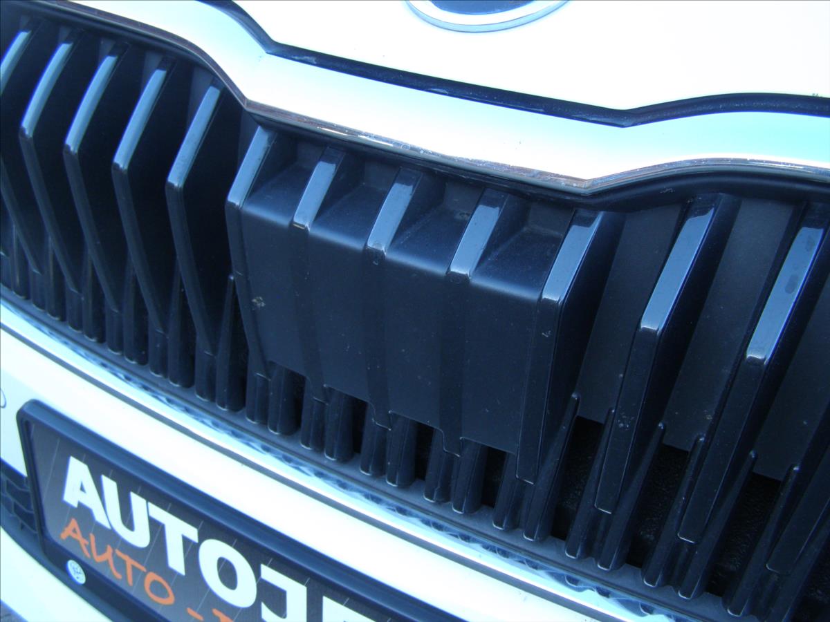 skoda-fabia-1-0-style-sport - 8