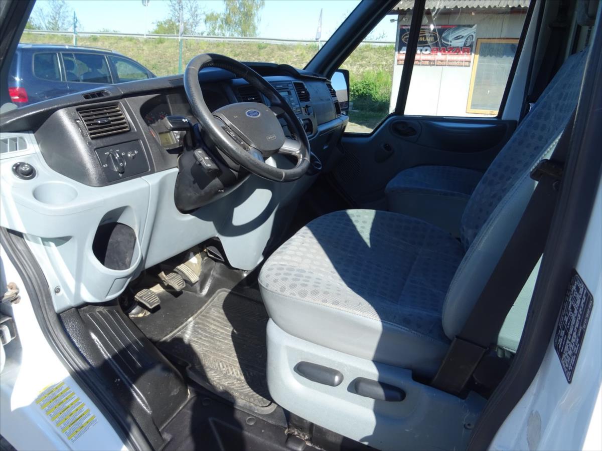 ford-transit-2-2 - 7