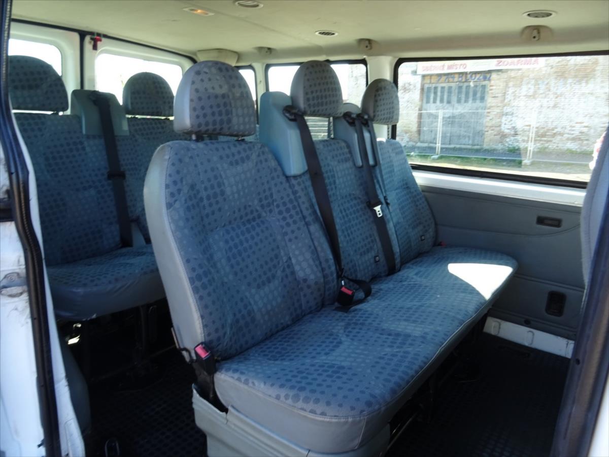 ford-transit-2-2 - 9