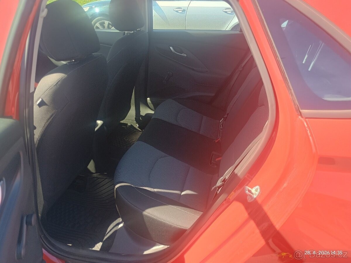 hyundai-i30-1-5-dpi-benzin-servisovano - 6