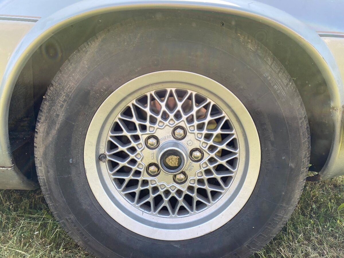 jaguar-xjs-5-3-he-v12-r-1988 - 4