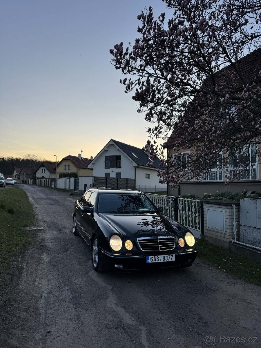 Mercedes-Benz 3,2   w210 E320