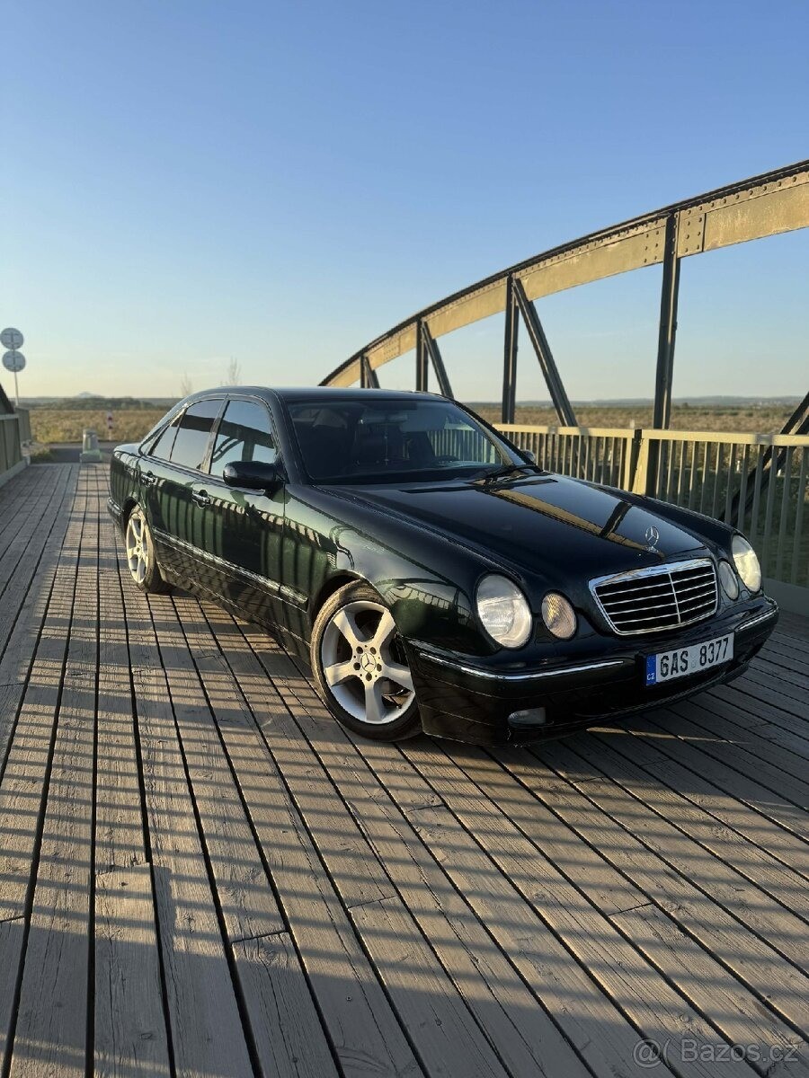 mercedes-benz-3-2-w210-e320 - 1