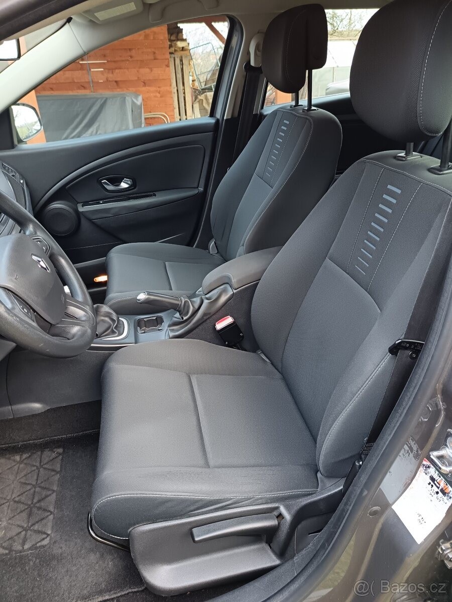 renault-megane-1-6 - 7