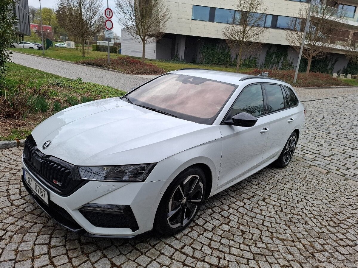 Škoda Octavia RS, 4x4, Matrix, tažné, záruka