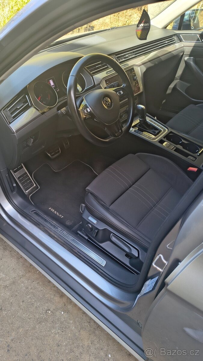 volkswagen-passat-2-0-alltrack-4x4-tdi-140kw - 1
