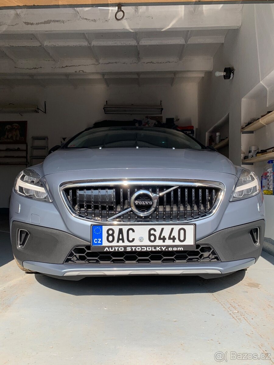 Volvo V40 2,0   D3 110kW AT Nez. Top.