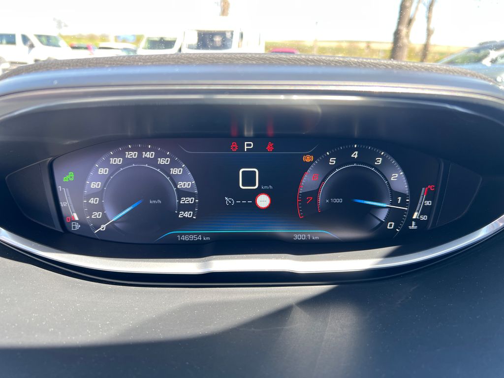peugeot-5008-1-6-thp-165k-7mist-servis-1maj - 9