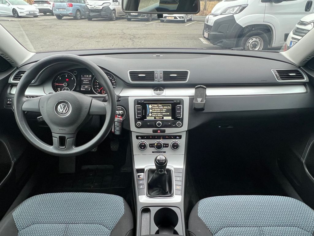 volkswagen-passat-1-6-tdi-77kw-zaruka-servis - 3