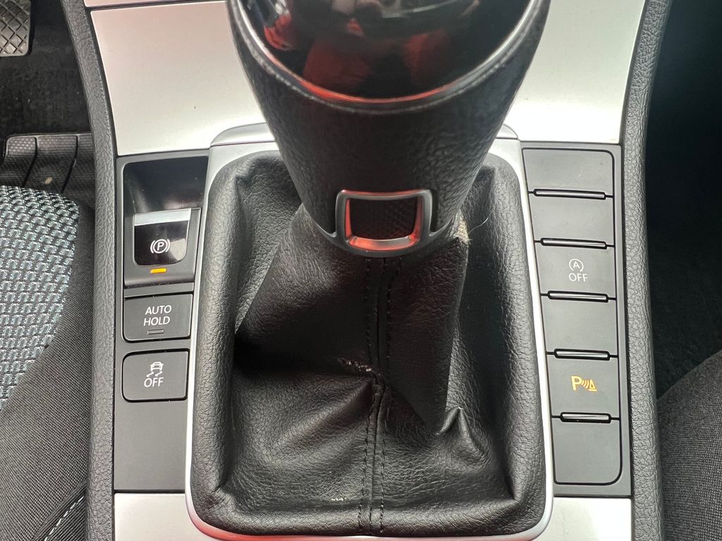 volkswagen-passat-1-6-tdi-77kw-zaruka-servis - 4
