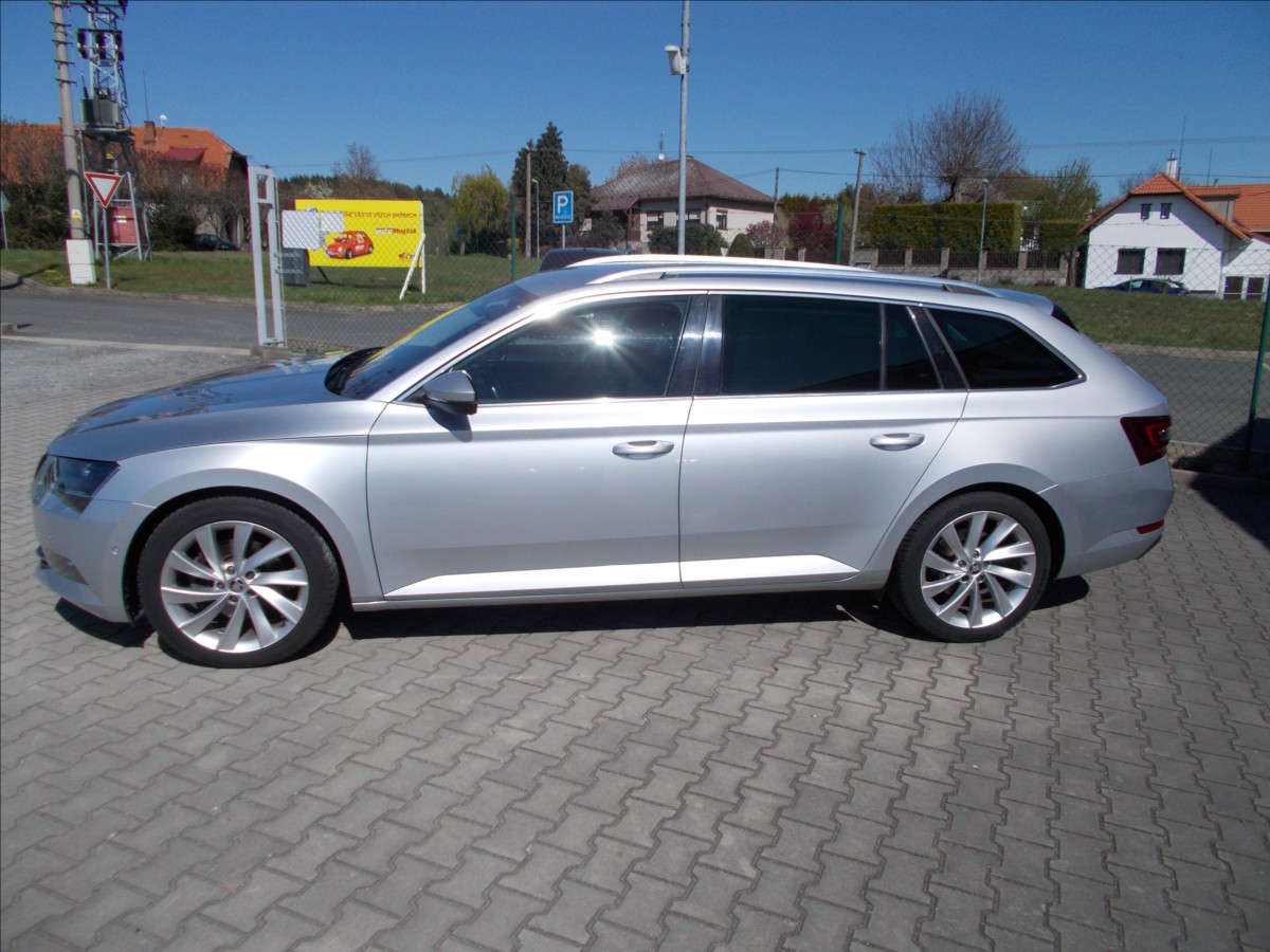 skoda-superb-1-5-tsi-110-kw-led-digiklima-pekne-iii - 4