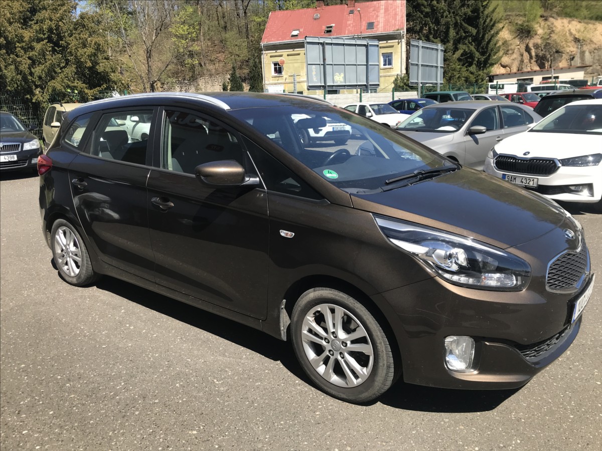 kia-carens-1-6-gdi-99kw - 3