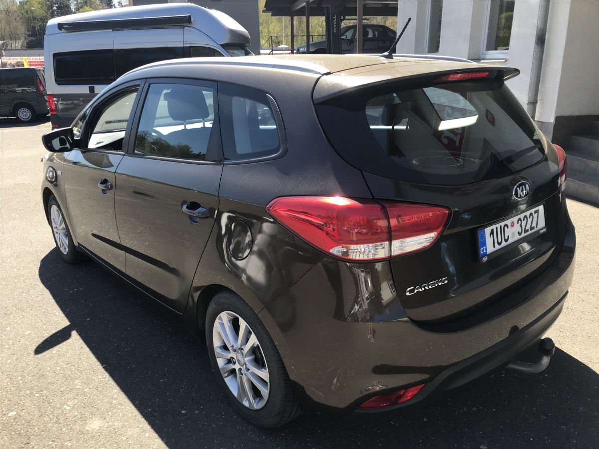 kia-carens-1-6-gdi-99kw - 5